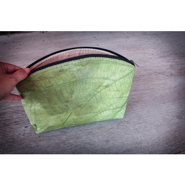 Kosmetiktasche aus Blattleder | Kulturbeutel Damen | nachhaltige Kulturtasche Herren | Schminktasche | ausgefallenes Hochzeitsgeschenk in grün