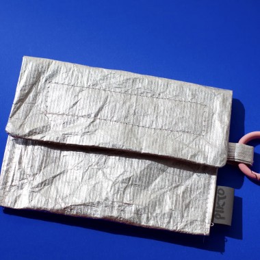 Pikto3000 Mini-Portemonnaie – Silber mit rosa Details – Superleichtes Tyvek®-Wallet