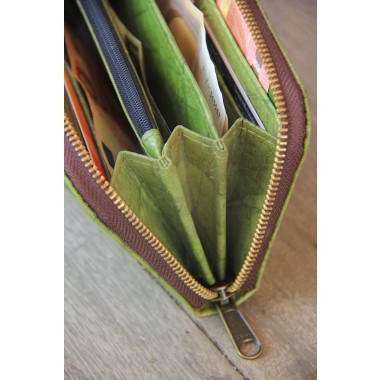 Portemonnaie aus recycelten Blättern / Nachhaltige vegane Brieftasche in grün