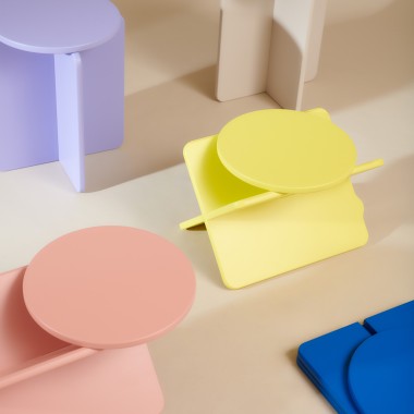 XO Hocker & Sidetable SAND von Studio Sonntag