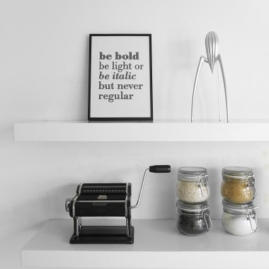 Handgefertigter Linoldruck »Be bold, be light or be italic but never regular«, (DIN A4), Limited Edition