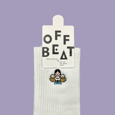 Bestickt Wiesn-Kellnerin Socken von Offbeat