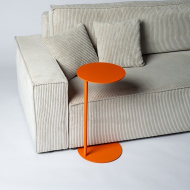 Einig Studio - Beistelltisch Orange