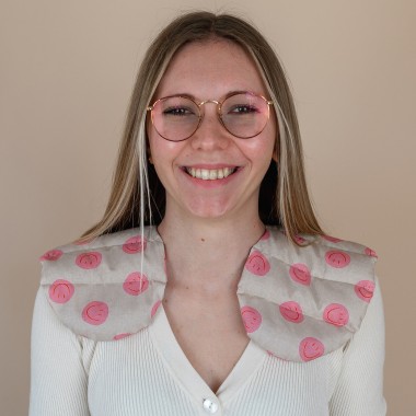 Dinkelkissen für Schulter und Nacken "Smiley Pink" – Tochter von Walter