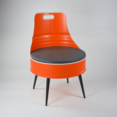 Stuhl aus einem Hamburger Ölfass - Lockengelöt