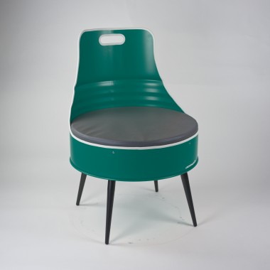 Stuhl aus einem Hamburger Ölfass - Lockengelöt