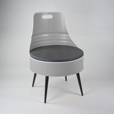 Stuhl aus einem Hamburger Ölfass - Lockengelöt