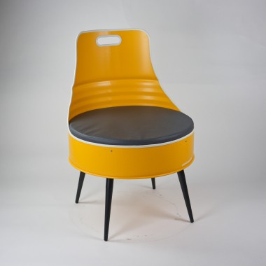 Stuhl aus einem Hamburger Ölfass - Lockengelöt