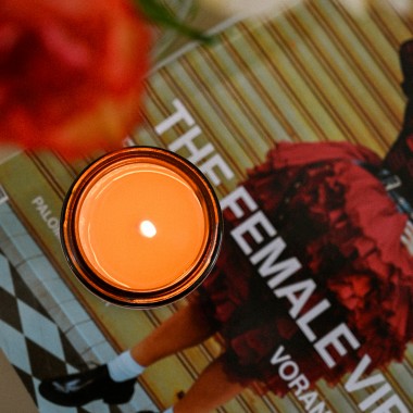 Schoasvernichter | Bayerische Spruchkerze für's WC  | 120ml Rapswachs Zedernholz