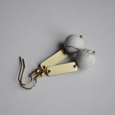 nahili OHRRINGE aus Messing "Marble Quadro" Ohrschmuck Naturstein Marmor oder Howlith