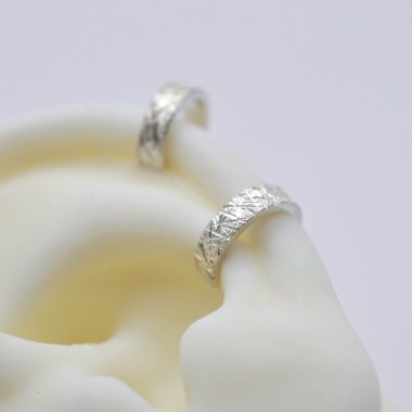 Earcuff "Flimmernd" aus Silber von DOPPELLUDWIG