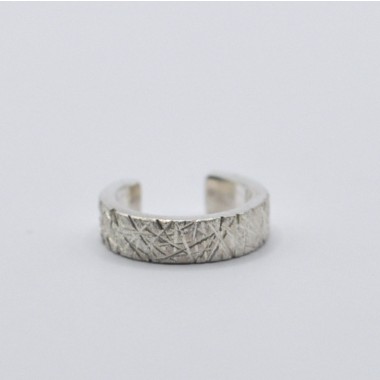 Earcuff "Flimmernd" aus Silber von DOPPELLUDWIG