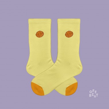 Bestickt Franzbrötchen Socken von Offbeat