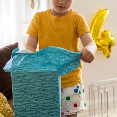 Geschenkpapier "Trinity" in Türkis mit geometrischem Muster - 5 Bogen