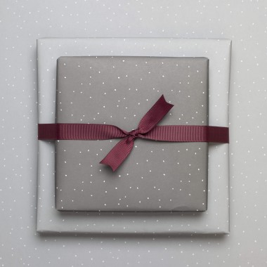 Graues Geschenkpapier "Pünktchen" - 5 Bogen