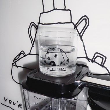 Not today - Glas - yahya studio, johanna schwarzer