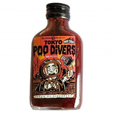 Hot Sauce Tokyo Poo Divers  – Carolina Reaper Chili-Sauce in Geschenkset mit Anhänger - Heldbergs Games