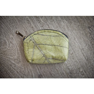 Mini Portemonnaie aus laminierten Blättern, Geldbörse in grün, kleines Täschchen, handmade und vegan