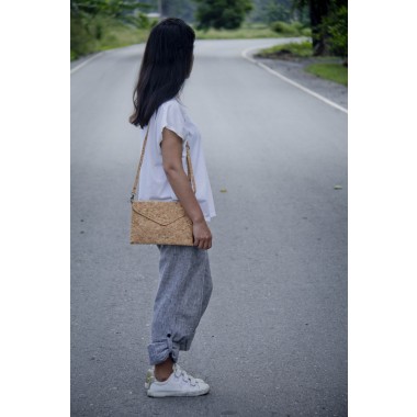 Praktische Kork Handtasche, vegane Clutch BY COPALA