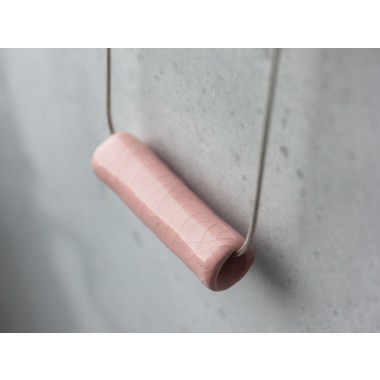 Skelini - Pink Porzellananhänger an einer Silberkette