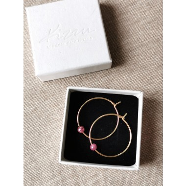 Creolen mit leuchtendem Rubin – minimalistisch, edel und ideal für jeden Tag! - handgefertigt in Sterling Silber und (Rosé) Gold Filled - KIZZU Schmuck Manufaktur