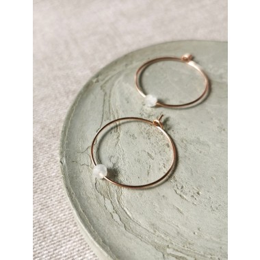 Creolen mit schimmerndem Mondstein – zart, elegant und für jeden Tag gemacht! - handgefertigt in Sterling Silber und (Rosé) Gold Filled - KIZZU Schmuck Manufaktur
