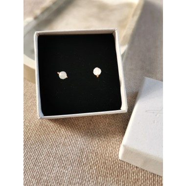 Mondstein Ohrstecker – für Intuition und weibliche Energie - handgefertigt aus Sterling Silber oder (Rosé) Gold Filled - KIZZU Schmuck Manufaktur 