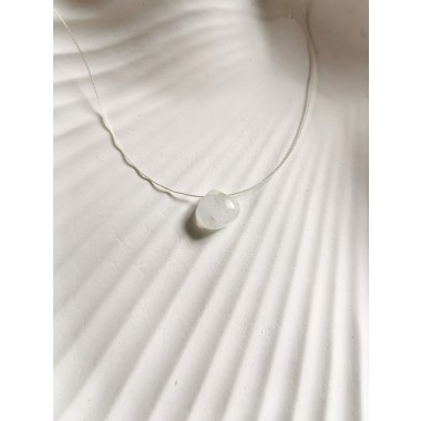 Intuition to go – Zarte Halskette mit facettiertem Mondstein-Anhänger und Verschluss in Gold Filled - KIZZU Schmuck