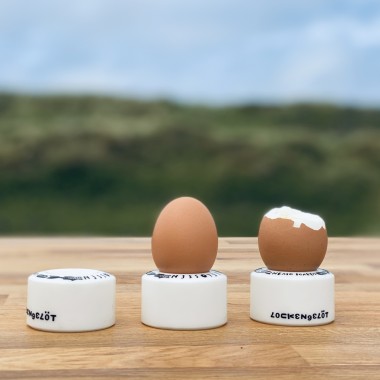 Egg Flip - Der Eierbecher aus upgecycelten Skateboardrollen