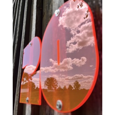 THE SUPER HOUSE NUMBER NEON ORANGE - Hausnummer von not white studio