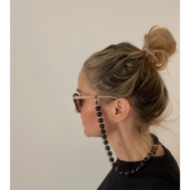 Minimalistische Brillenkette aus Holzperlen