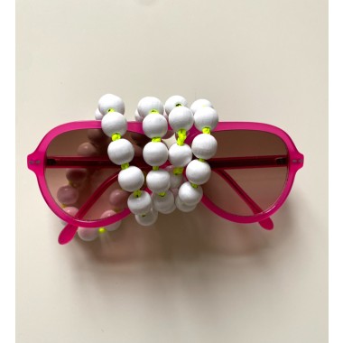 Minimalistische Brillenkette aus Holzperlen