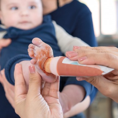 KINDACUTE Caramel Bio Farbspaß für Baby & Kids | Bio Fußabdruck und Handabdruck Farbe