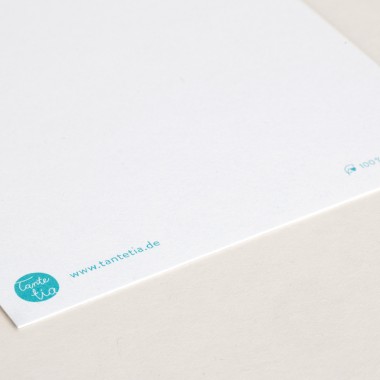 Geburtstagskarte HAPPY BIRTHDAY Katze mit Konfetti – handillustrierte Karte, nachhaltig & liebevoll