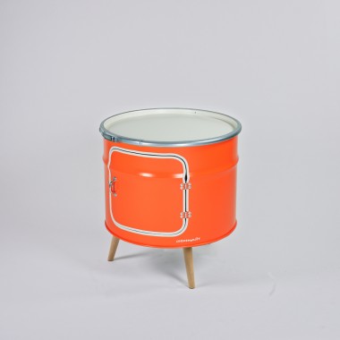 Lockengelöt - Bar-Kommode aus einem halben Ölfass