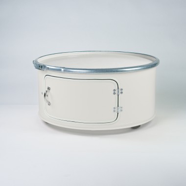 Lockengelöt - Little Bob mit Tür - Couchtisch aus Hamburger Ölfässern