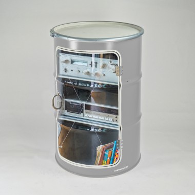 Lockengelöt - Hifi-Schränk aus einem Hamburger Ölfass