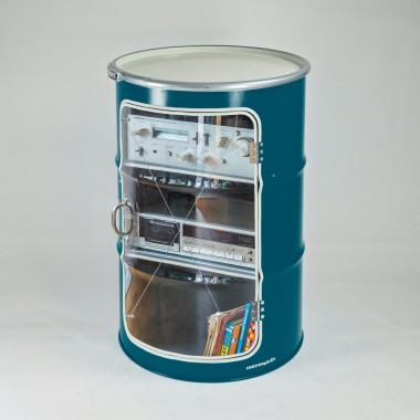 Lockengelöt - Hifi-Schränk aus einem Hamburger Ölfass