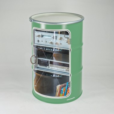 Lockengelöt - Hifi-Schränk aus einem Hamburger Ölfass