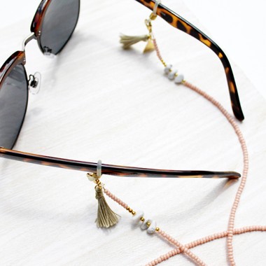 'Marbleous Yoga' Brillenkette von Weiskönig Jewelry