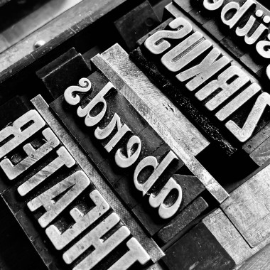 tagsüber Zirkus
abends Theater
Letterpress von papelami