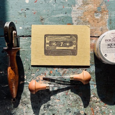 Retro - Musikkassette - Tape - K7
Linoldruck von papelami