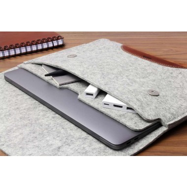 MacBook Air 13" (2018) Sleeve Hampshire 100% Merino Wollfilz, Pflanzlich gegerbtes Leder