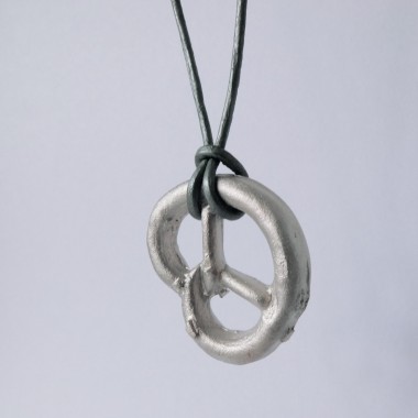 Kaja Holland ° Anhänger Mini Brezel