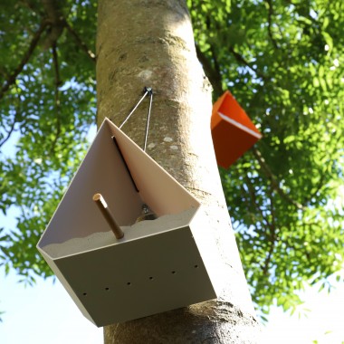 Vogelhaus NOA - aus nachhaltigem Kunststoff und Ultra-Beton "Large"