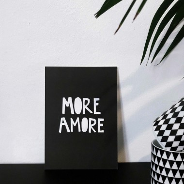 Love is the new black - Postkarte "More Amore"