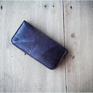 Portemonnaie aus recycelten Blättern / Nachhaltige vegane Brieftasche in lila / blau