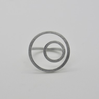 Ring "Eingerahmt" aus Silber von DOPPELLUDWIG
