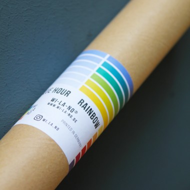 2027 Wandkalender „Regenbogen“ - Das Original von Wi-La-No | beidseitig bedruckt | Jahresplaner 2027 | Limited Edition | 100% Recyclingpapier 