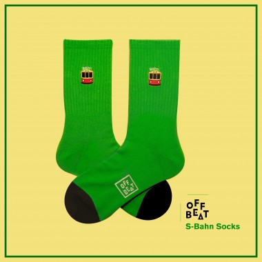Gerippte S-Bahn Berlin Socken von Offbeat